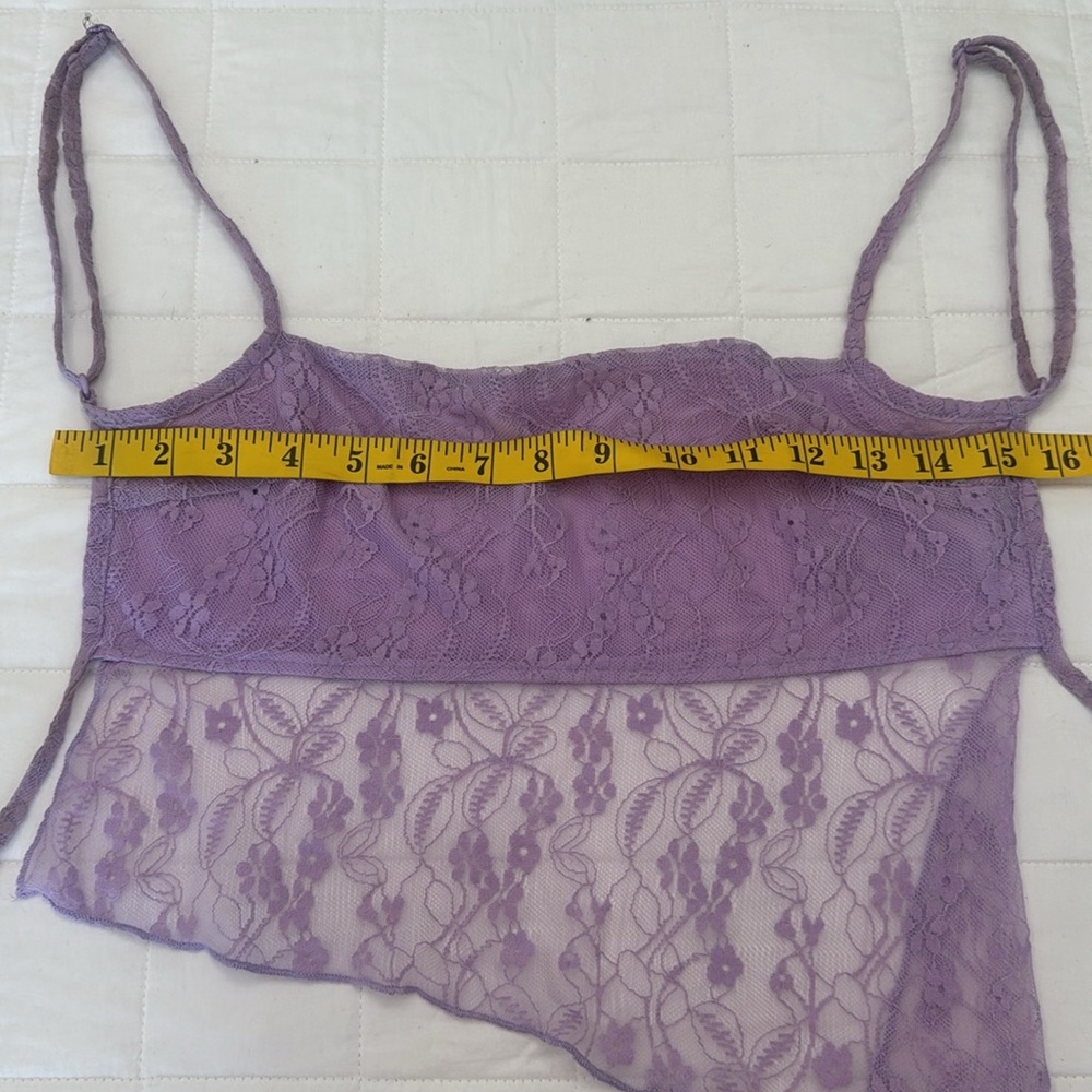 Edikted Lavender Lace YK2 open back Crop Top Sz M - Picture 6 of 7